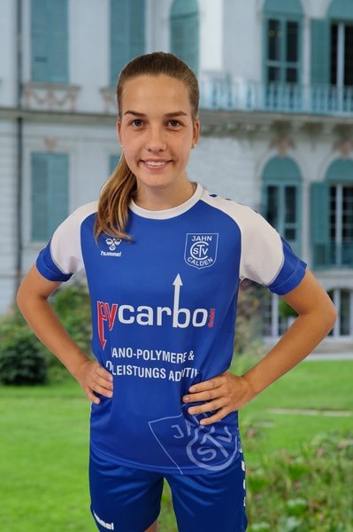Zoe Breder